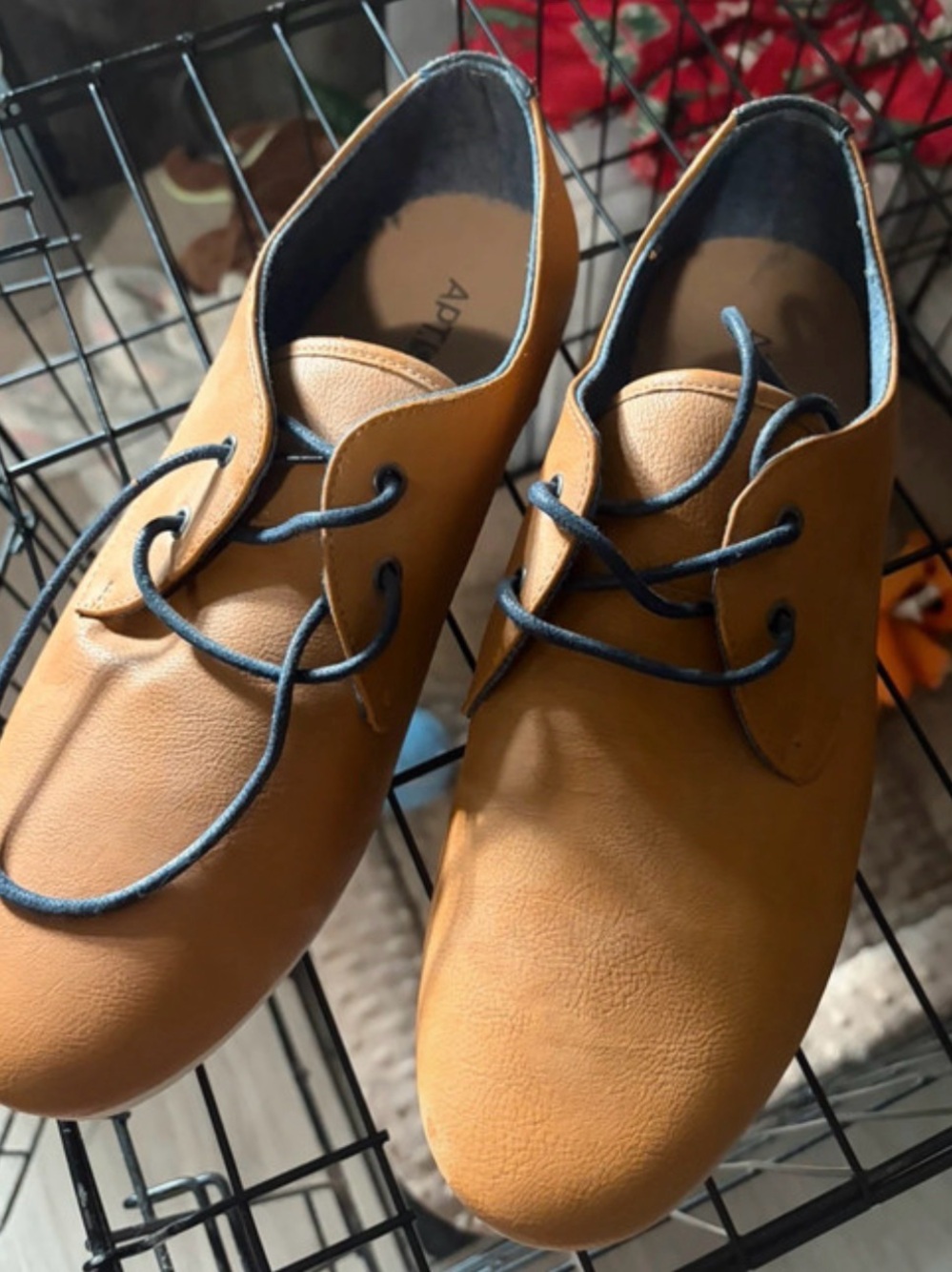 Apt. 9 Men's Tan Lace-Up Oxfords